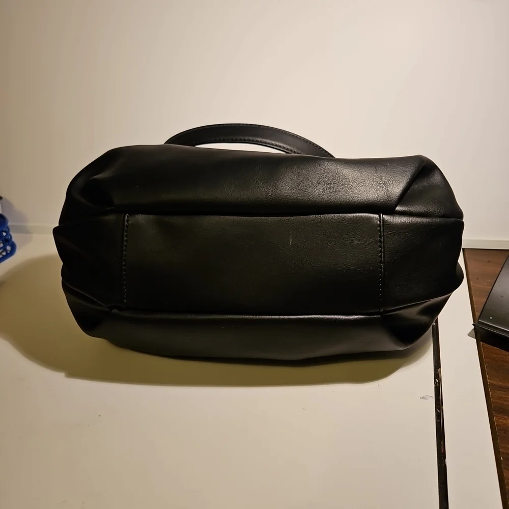 Black Vegan Leather Women's Bag - Picture 10 of 10